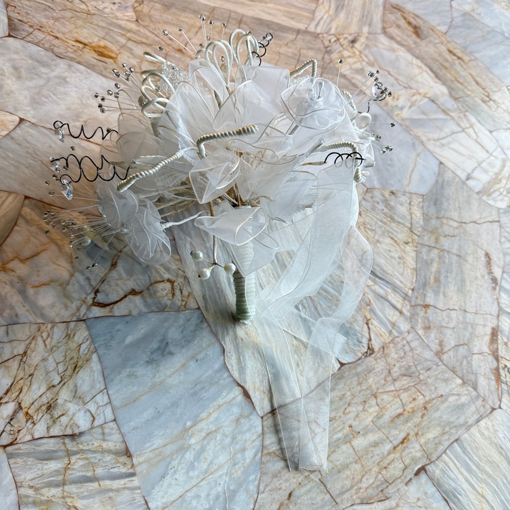 White Bridal Wedding Bouquet Artificial Flowers Pearls Rhinestones‎ Crystal Wire